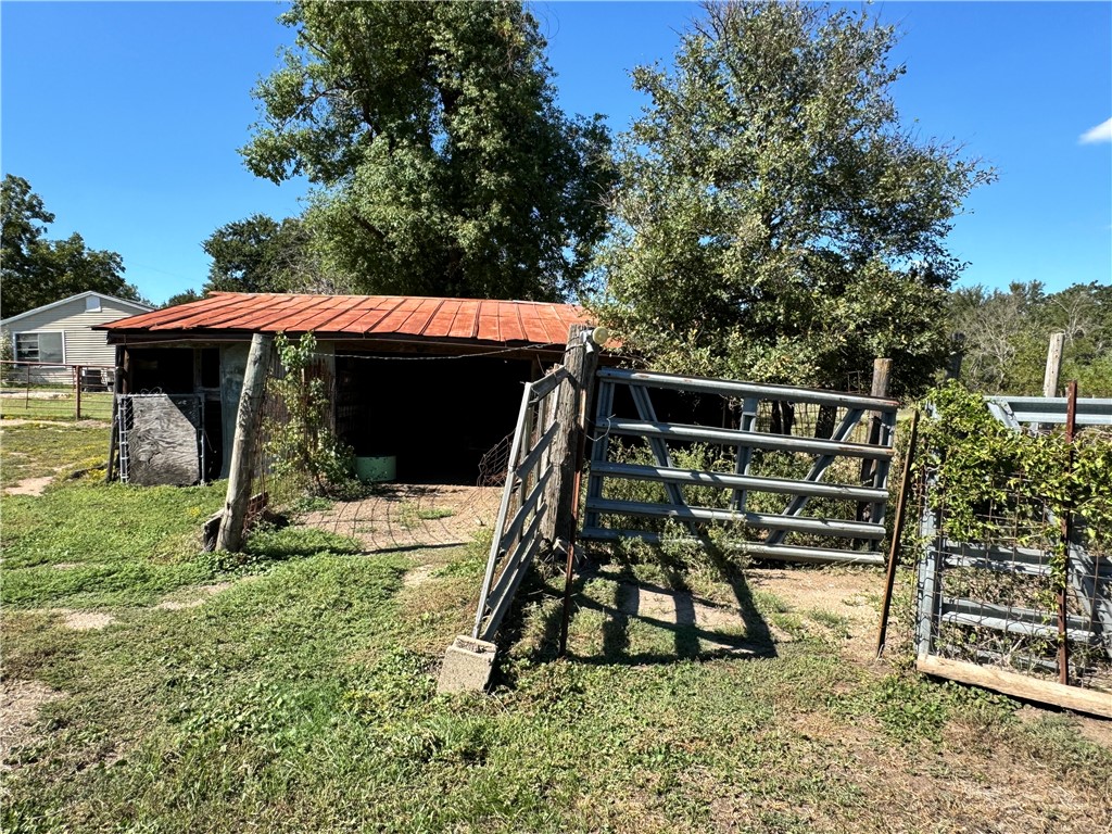 207 S Hedwig Street, Riesel, Texas image 11