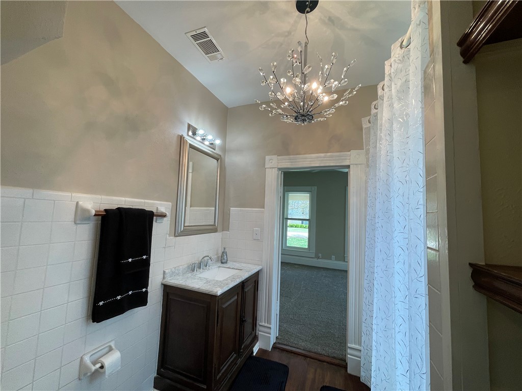 713 S Tyler St, McGregor, Texas image 18