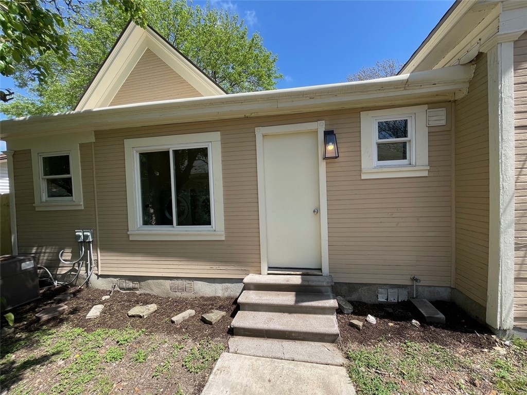 713 S Tyler St, McGregor, Texas image 24