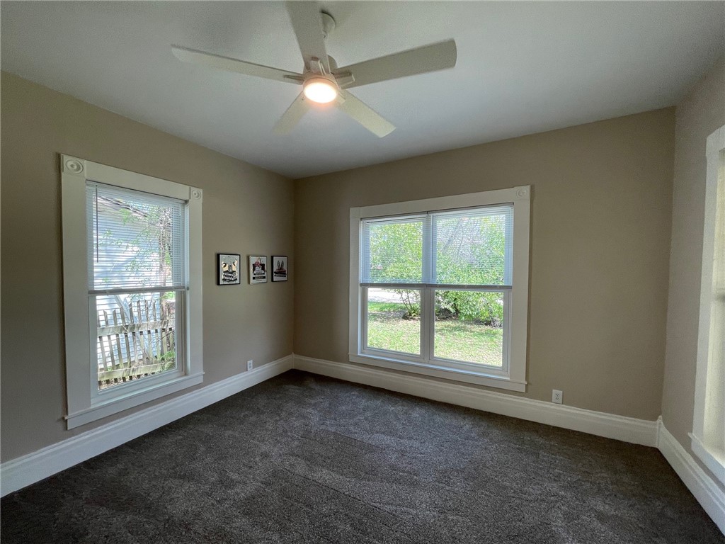 713 S Tyler St, McGregor, Texas image 15