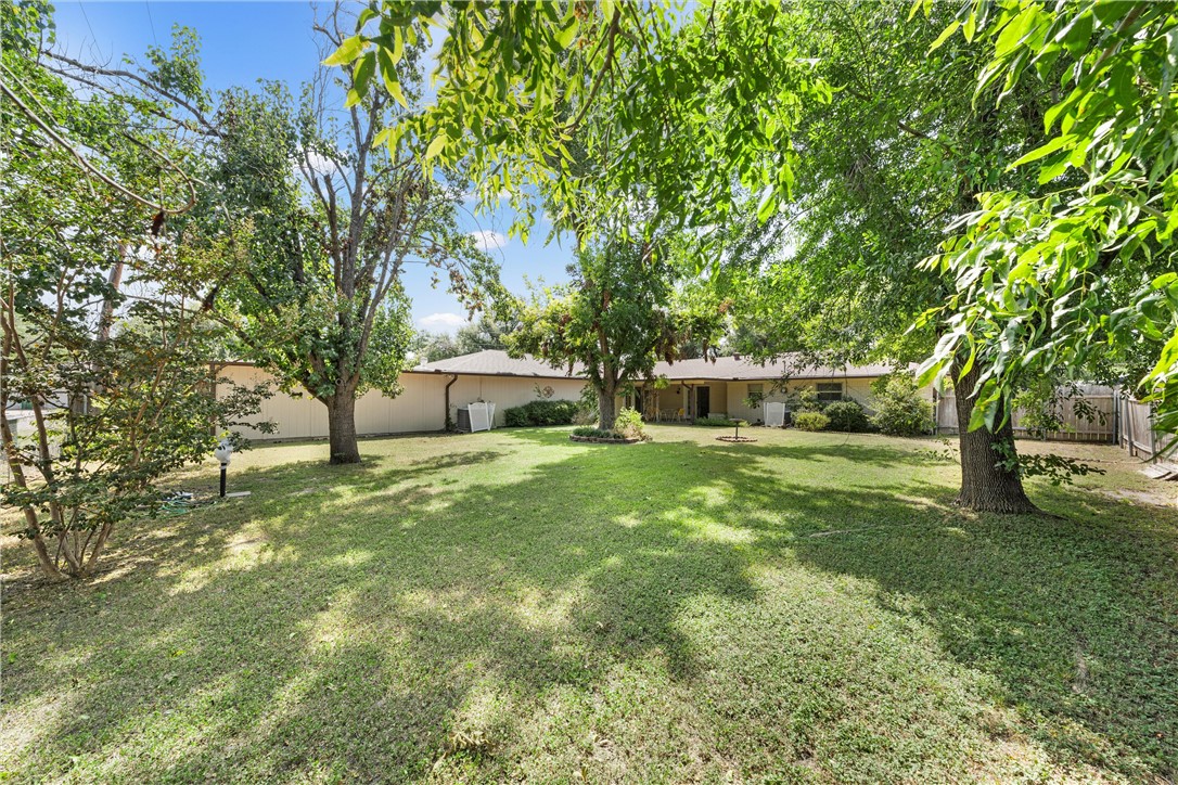 524 E Avenue D Avenue, Rosebud, Texas image 20