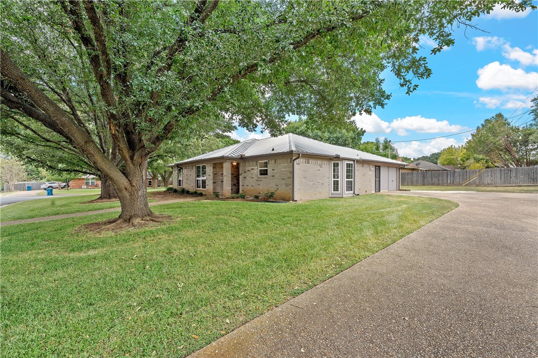 616 Regina Drive, Hewitt, Texas image 4