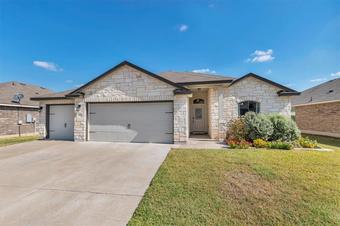 2820 Skinner Drive, Lorena, Texas image 1