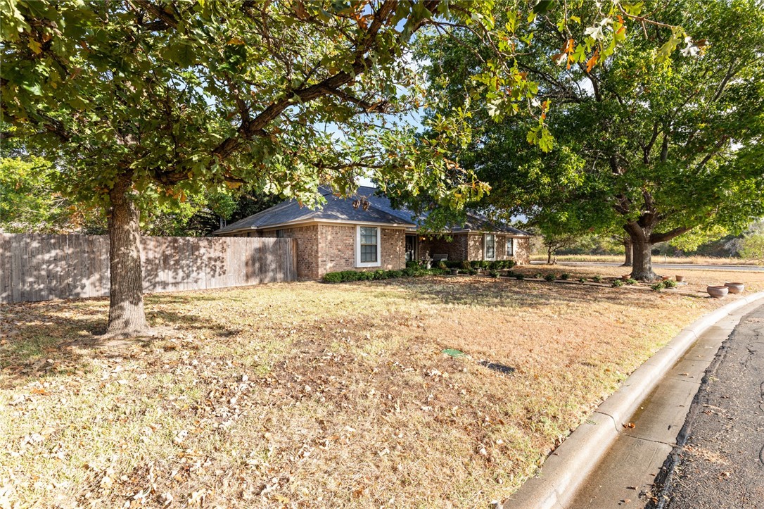 26 Buttercup Circle, Waco, Texas image 4