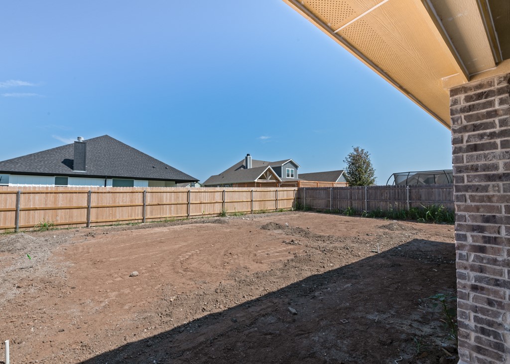 805 Sunnys Halo Drive, Hewitt, Texas image 30