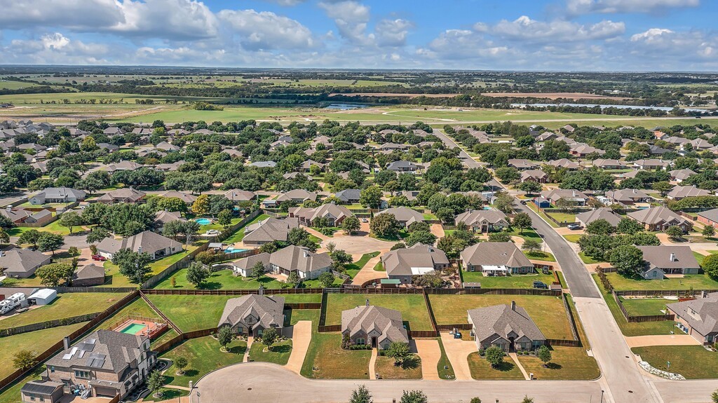 1017 Steamboat Drive, Hewitt, Texas image 46