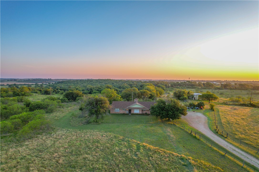 8212 Eddy-gatesville Parkway, Moody, Texas image 12