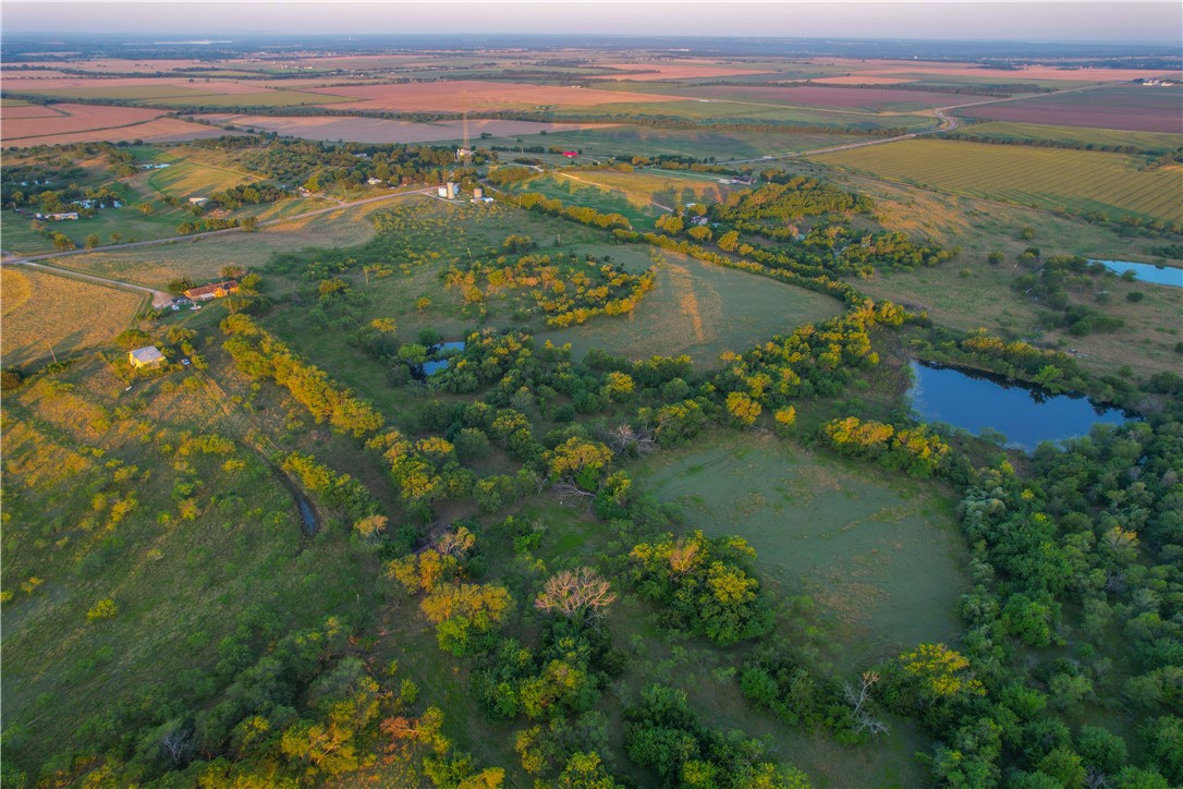 8212 Eddy-gatesville Parkway, Moody, Texas image 17