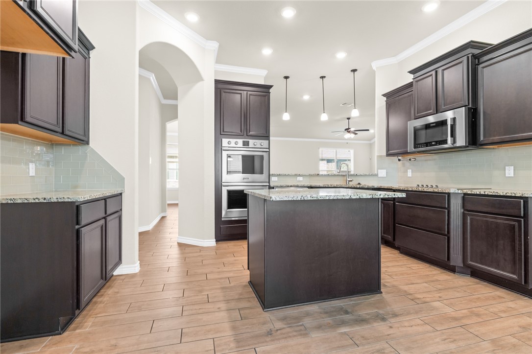 617 Lister Drive, Woodway, Texas image 10