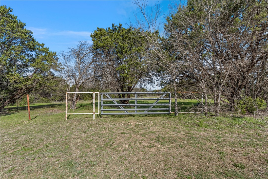 499 Benevolence Way Way, China Spring, Texas image 8
