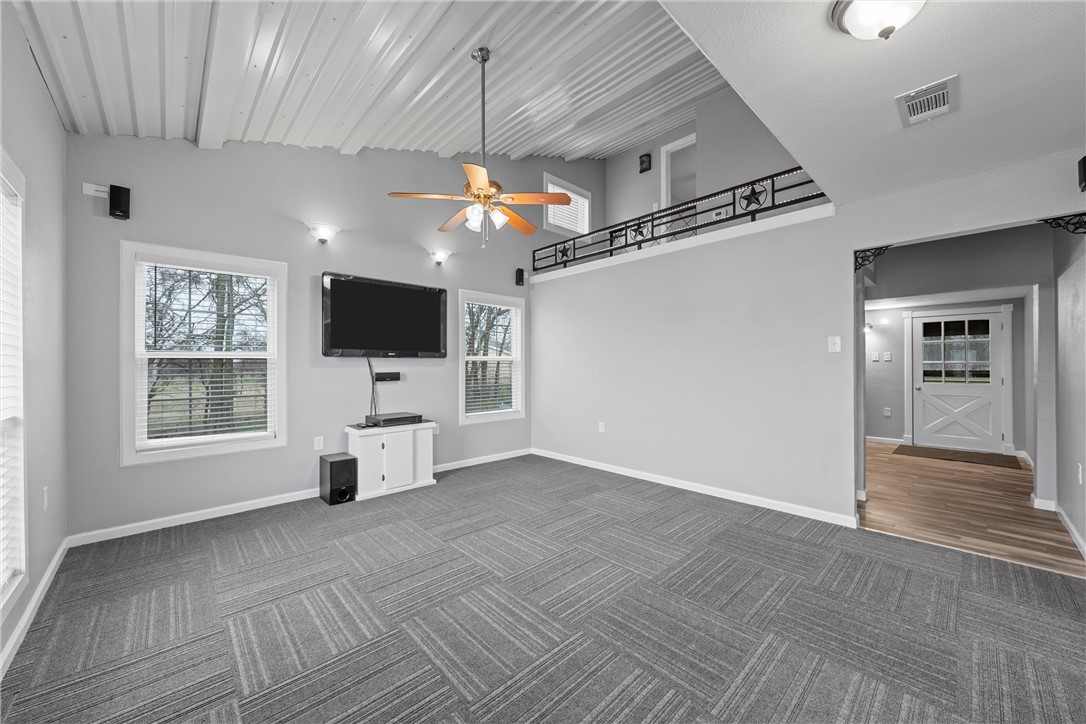 298 Valiant Wills Road, Bruceville, Texas image 2