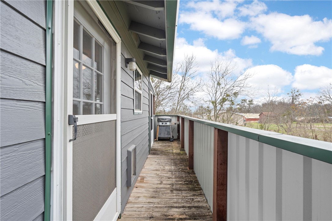 298 Valiant Wills Road, Bruceville, Texas image 31