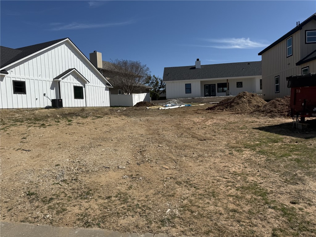 313 Heather Run, Woodway, Texas image 2