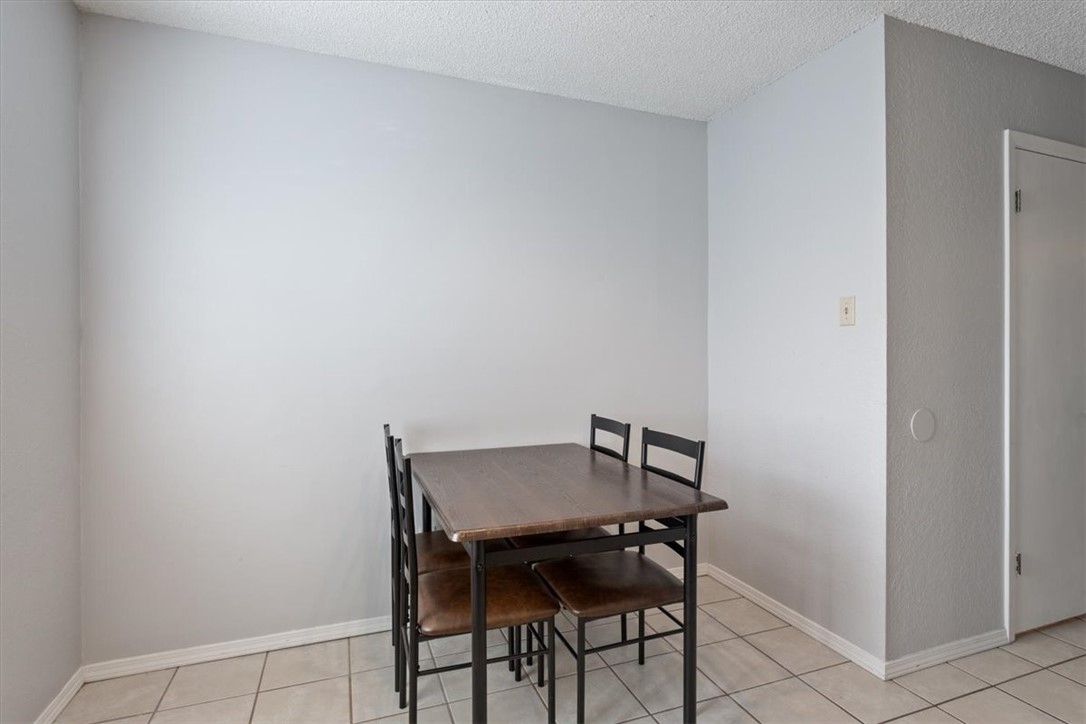 Waco, Texas 76706, United States, 2 Bedrooms Bedrooms, ,3 BathroomsBathrooms,Residential,Pending,49724