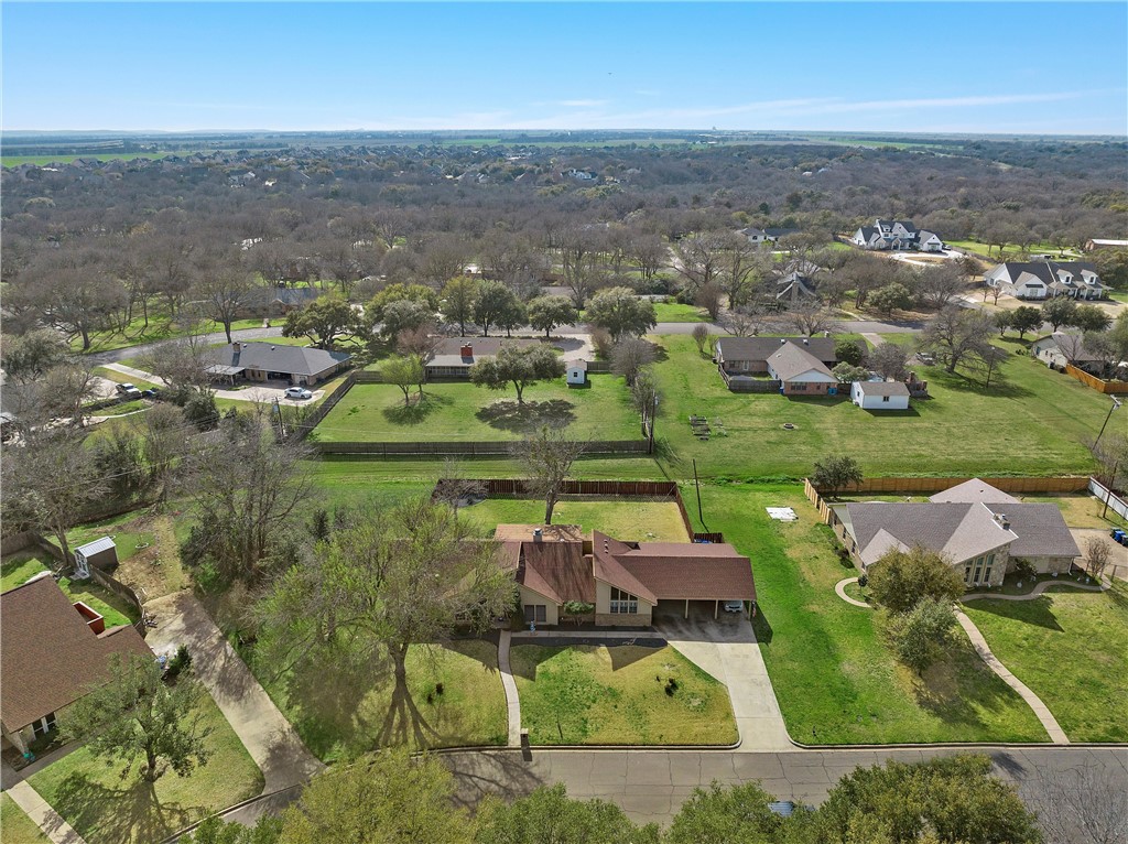 319 Bluebonnet Circle, McGregor, Texas image 40