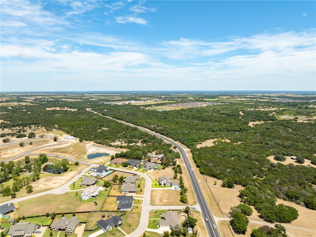 220 Wycliff Drive, China Spring, Texas image 9