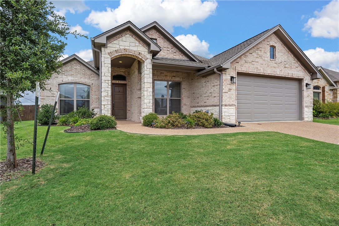 1713 Fabian Drive, Woodway, Texas image 2