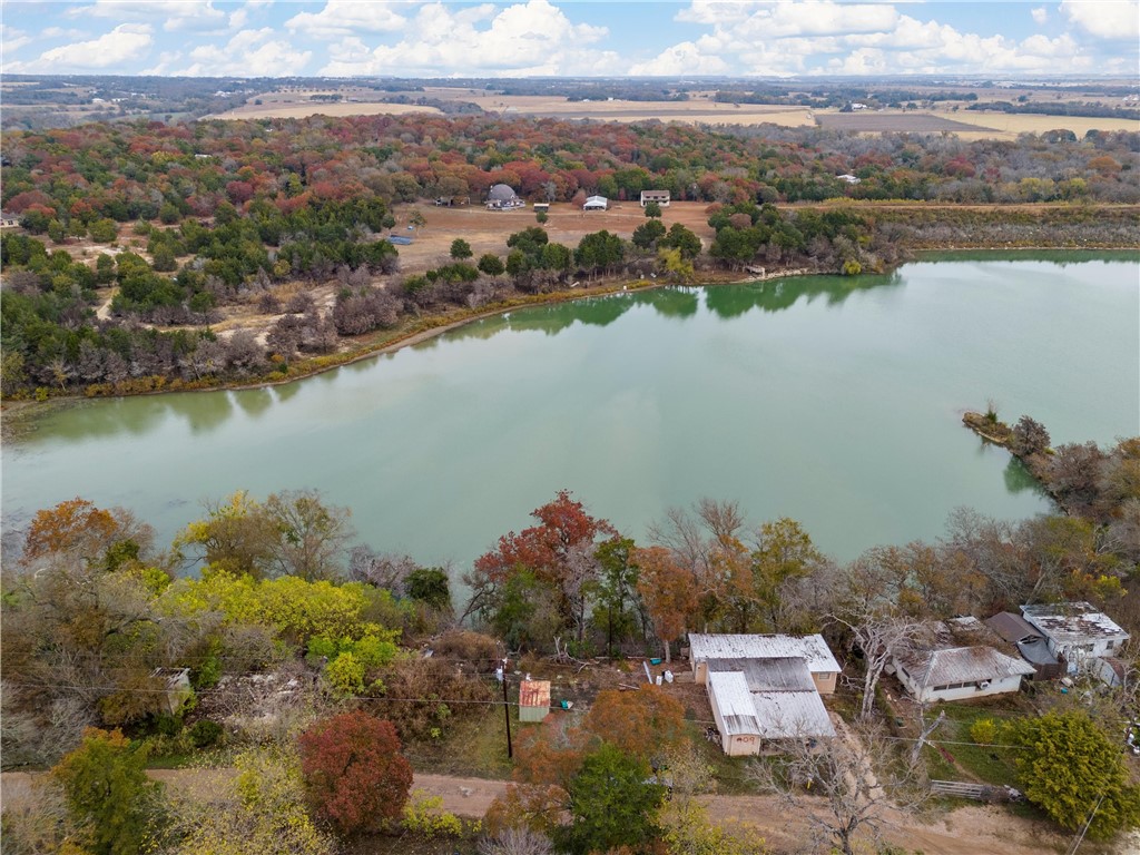 209 Lake Shore Drive, Eddy, Texas image 1