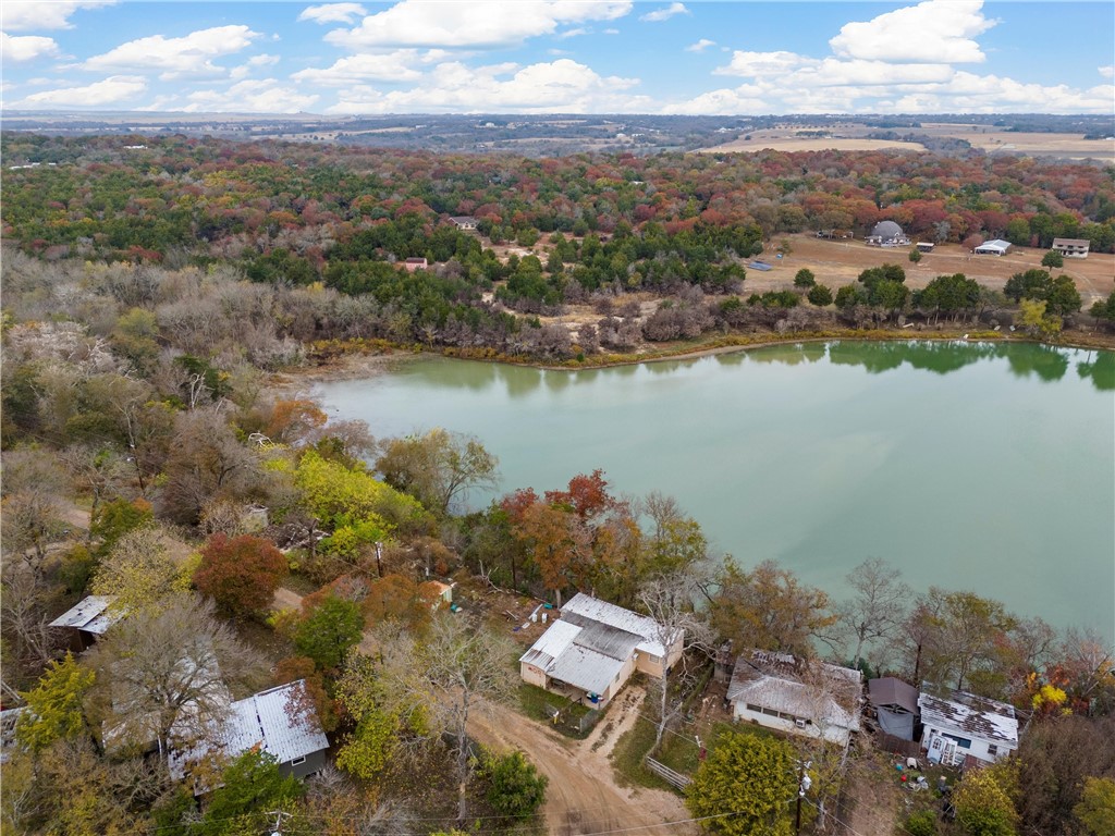 209 Lake Shore Drive, Eddy, Texas image 2