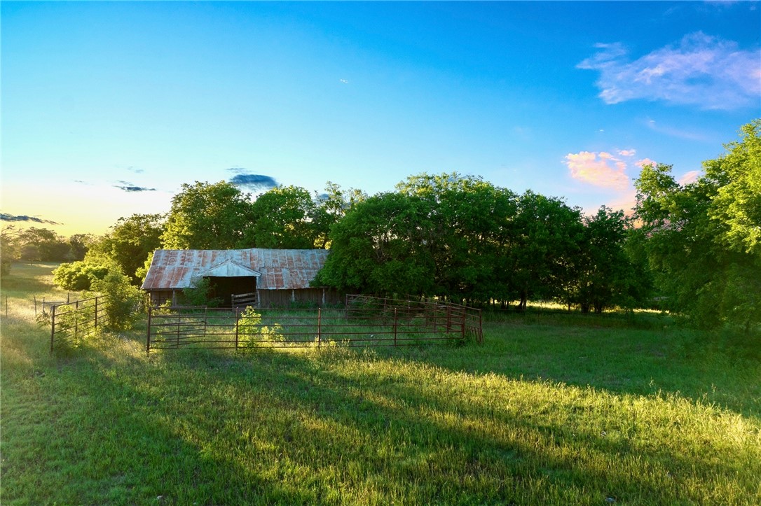 975 Cr 243, Valley Mills, Texas image 16