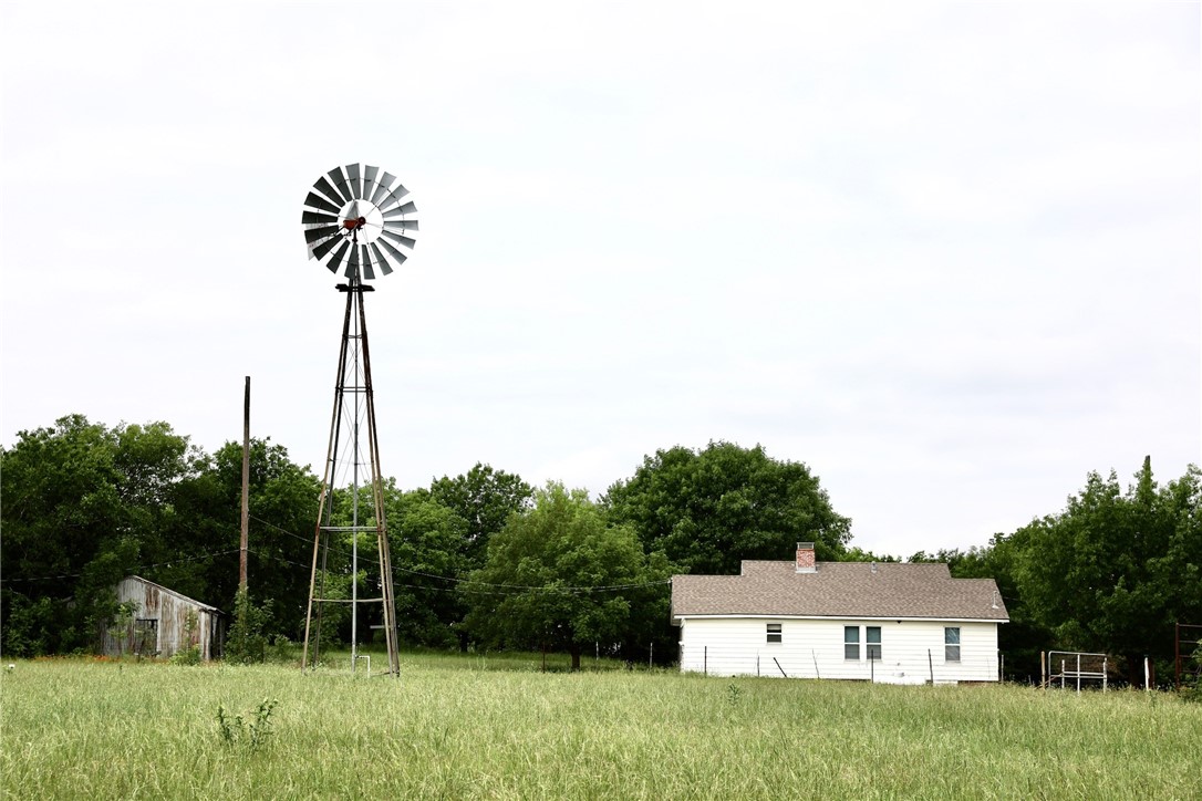 975 Cr 243, Valley Mills, Texas image 11