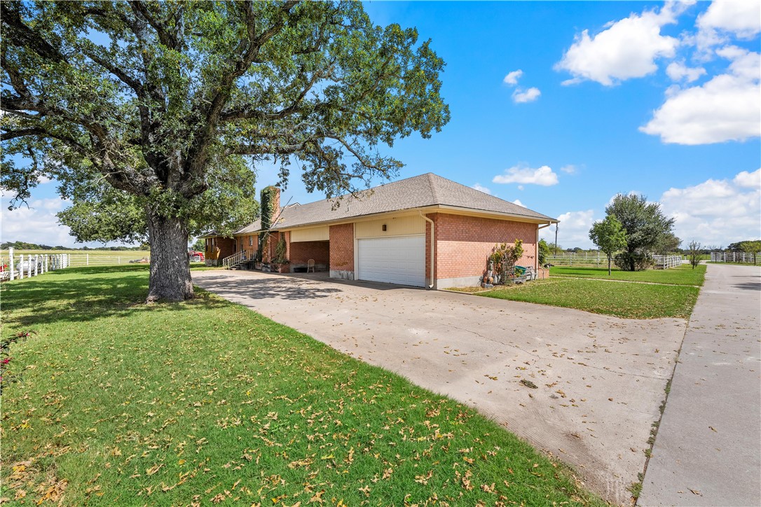 505 Cr 2224, Aquilla, Texas image 18