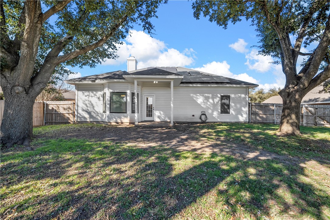 1057 Dane Drive, Hewitt, Texas image 19