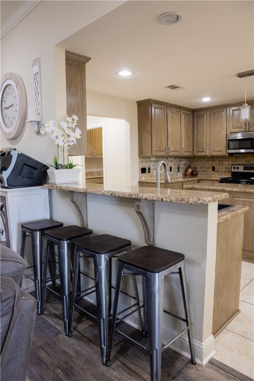 909 Princess Diana Drive, McGregor, Texas image 15