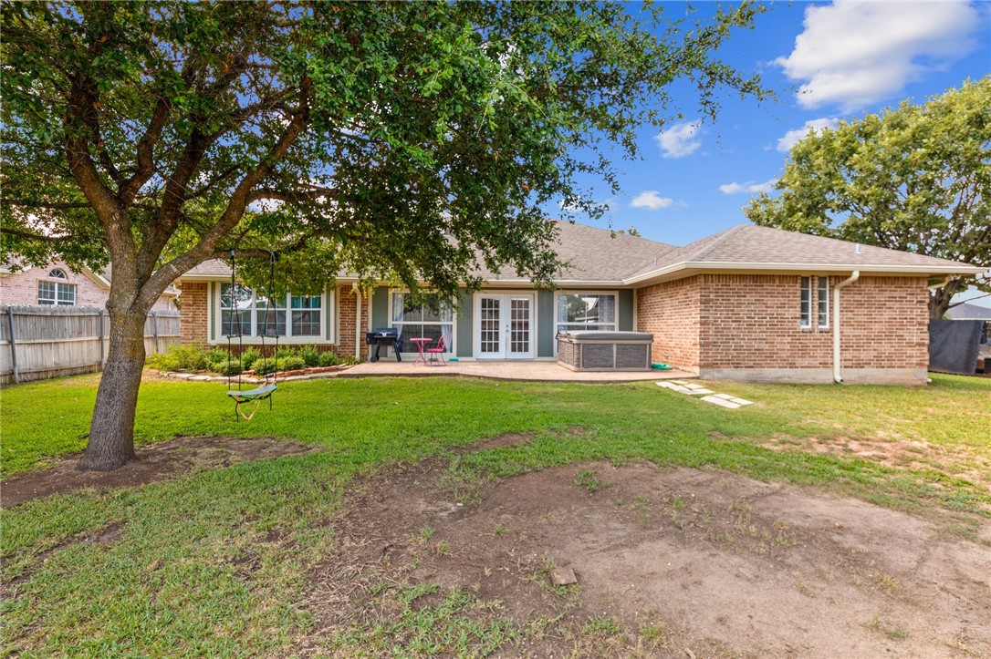 509 Sapphire Boulevard, Hewitt, Texas image 29