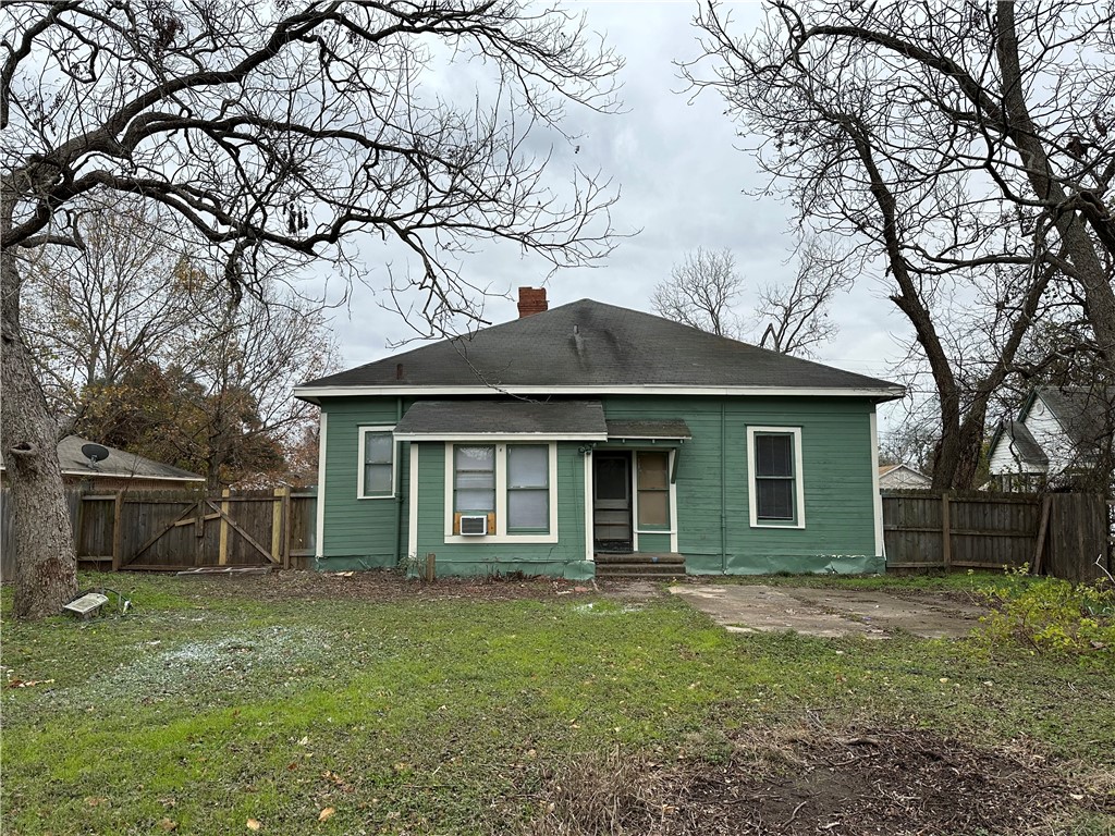 621 Chambers Street, Marlin, Texas image 22