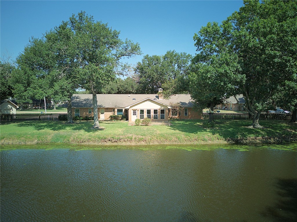 202 Lee Street, Groesbeck, Texas image 5