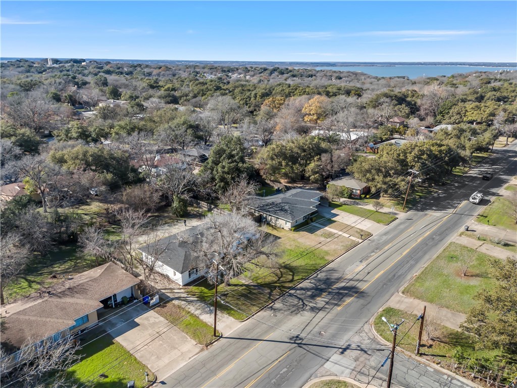 2416 Lake Air Drive, Waco, Texas image 41