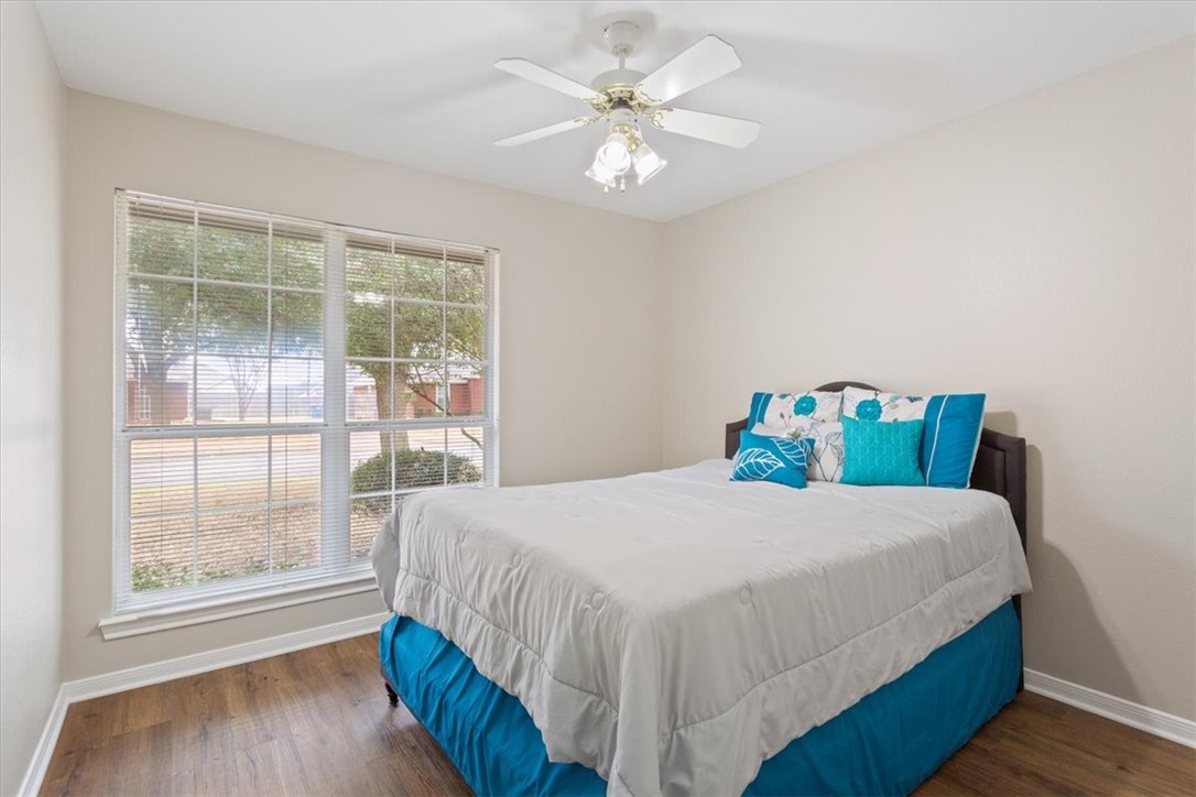 817 Stoneridge Drive, Hewitt, Texas image 24