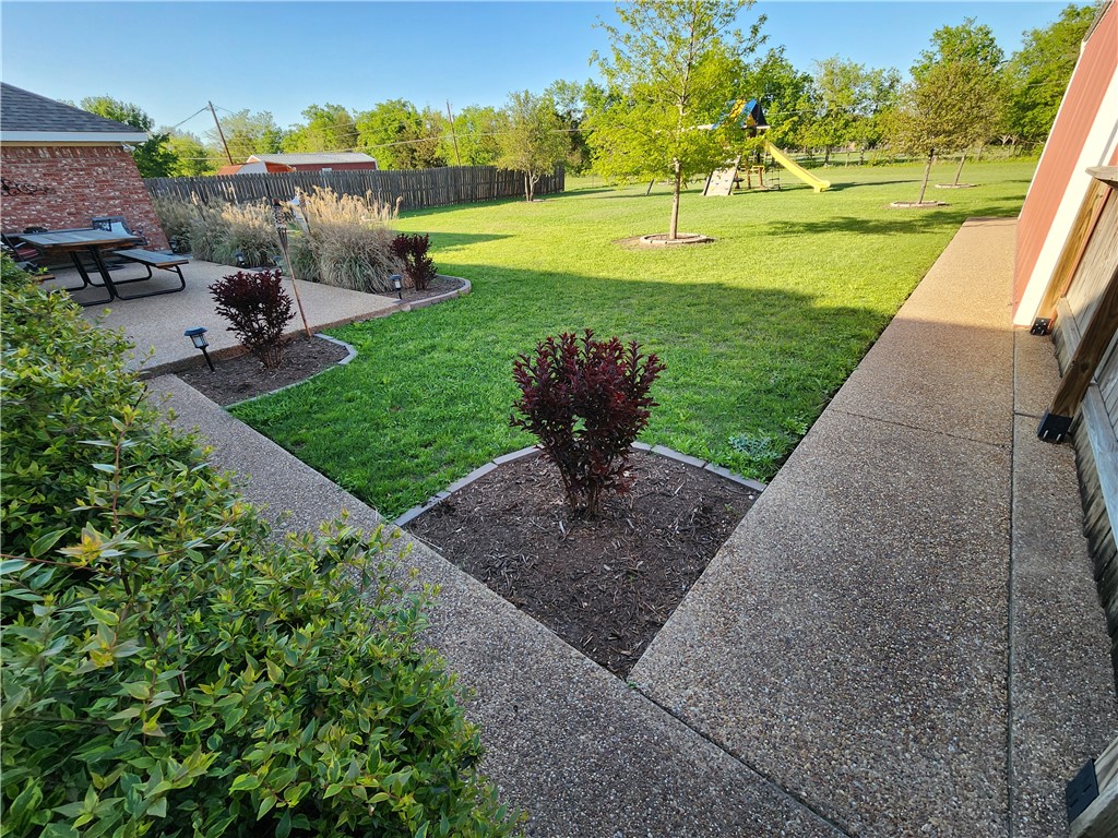 255 Paloma Drive, Woodway, Texas image 39