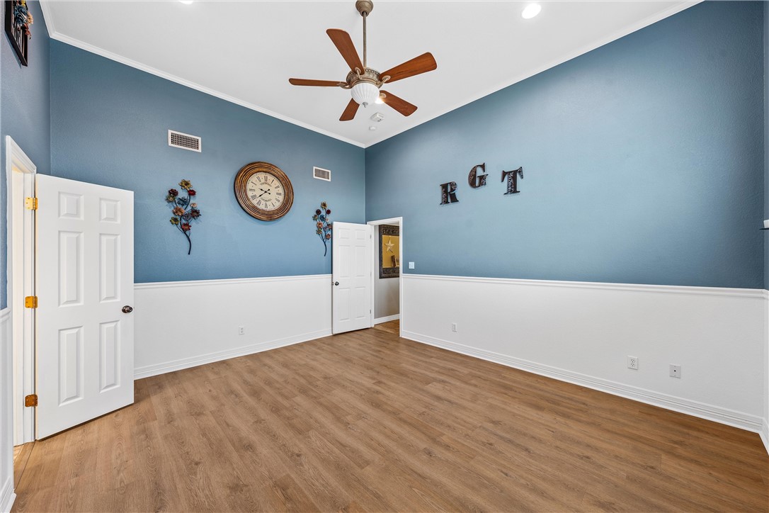 255 Paloma Drive, Woodway, Texas image 16
