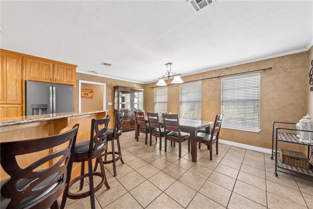 255 Paloma Drive, Woodway, Texas image 5
