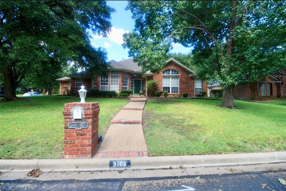 9108 Aspen Drive, Woodway, Texas image 1