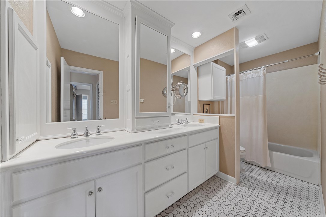 2903 Lake Shore Drive #302, Waco, Texas image 26