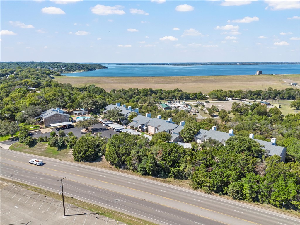 2903 Lake Shore Drive #302, Waco, Texas image 32