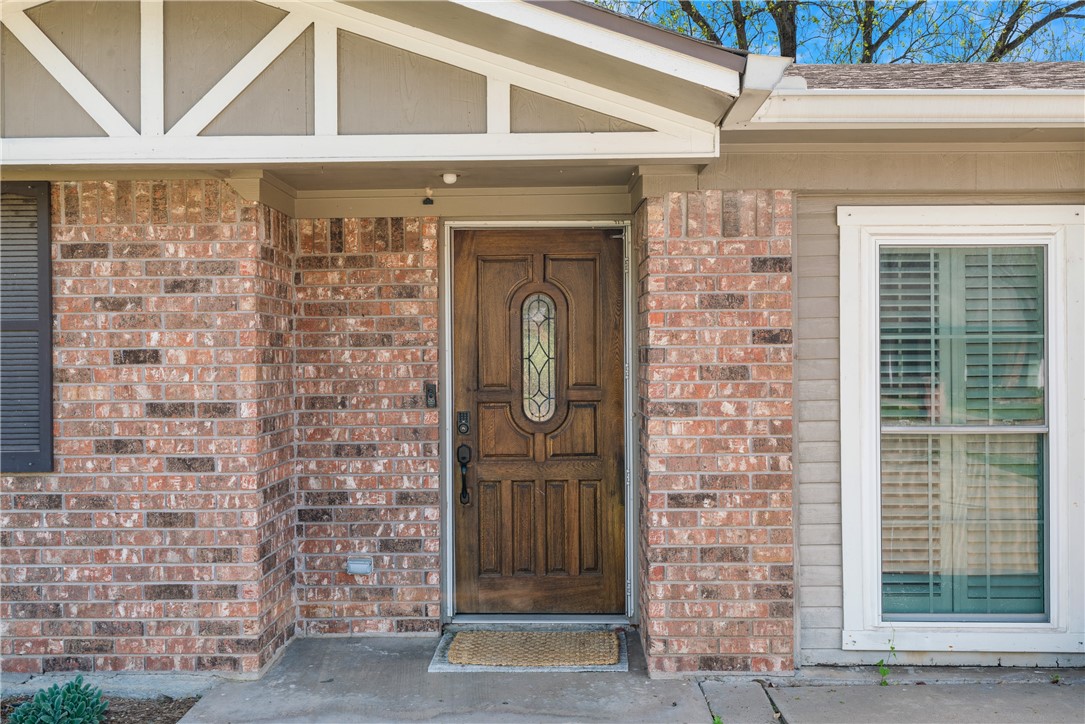 304 Randy Drive, Woodway, Texas image 7