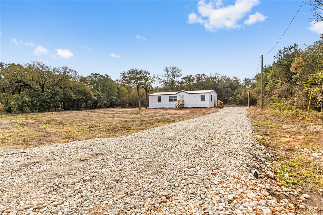 187 Cottontail Trail, Whitney, Texas image 1