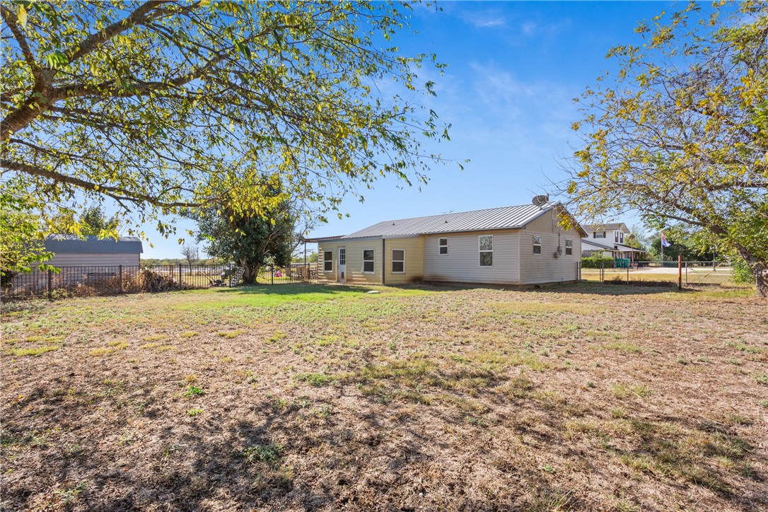 111 Gurley Lane, Eddy, Texas image 19