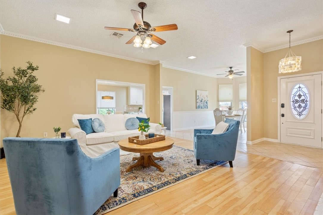 1305 Mesa Verde Drive, Waco, Texas image 6