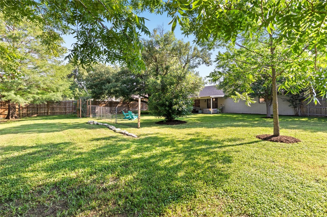 116 Marylee Drive, Hewitt, Texas image 15