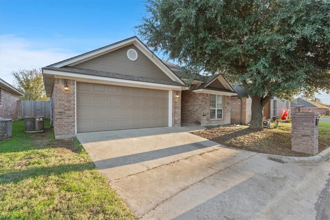 10109 Colony Drive, Waco, Texas image 2