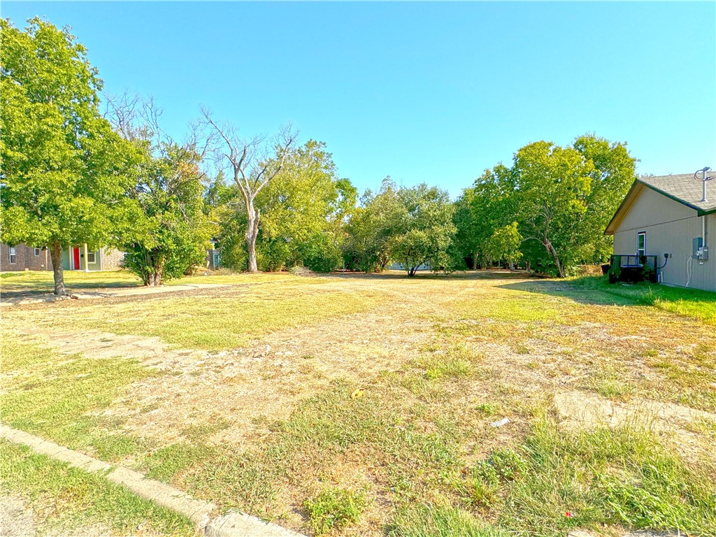 1319 N 11th Street, Waco, Texas image 3