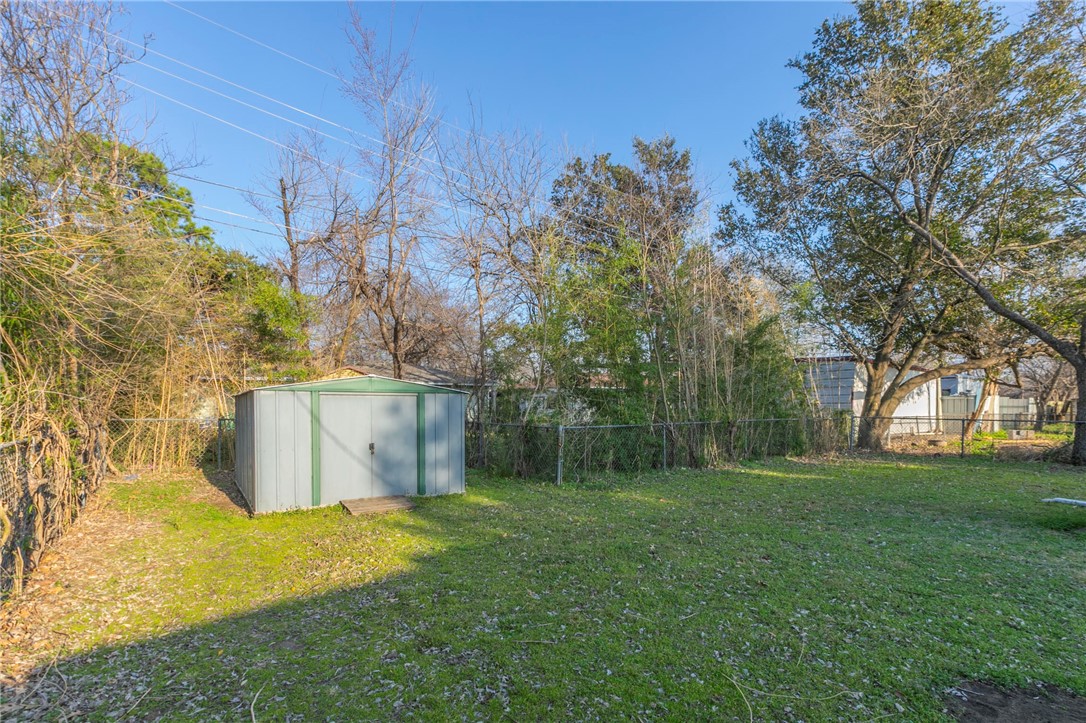 613 N Rita Street, Waco, Texas image 16