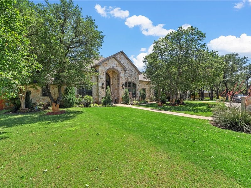 8456 Spicewood Springs Road, China Spring, Texas image 3