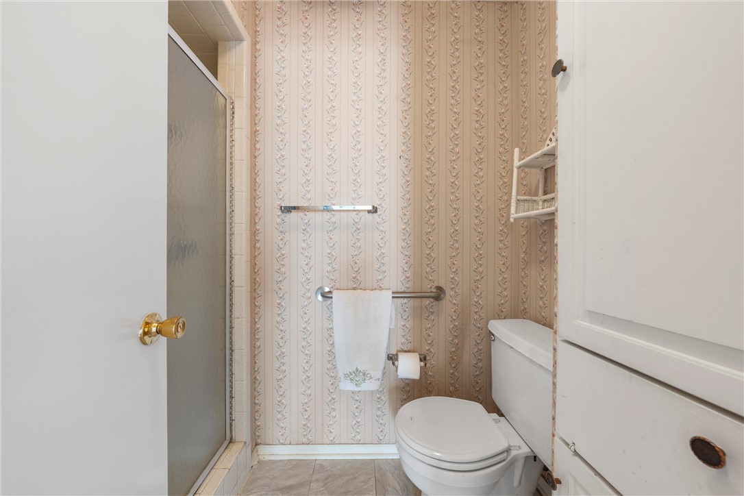 5030 Lake Shore Drive, Waco, Texas image 11