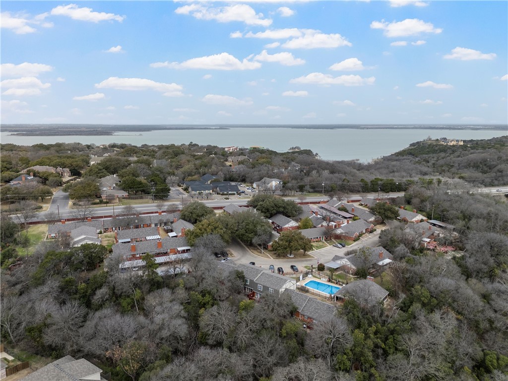 5030 Lake Shore Drive, Waco, Texas image 5